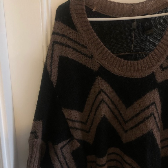 Oversized printed contrast sweater - Picture 3 of 3